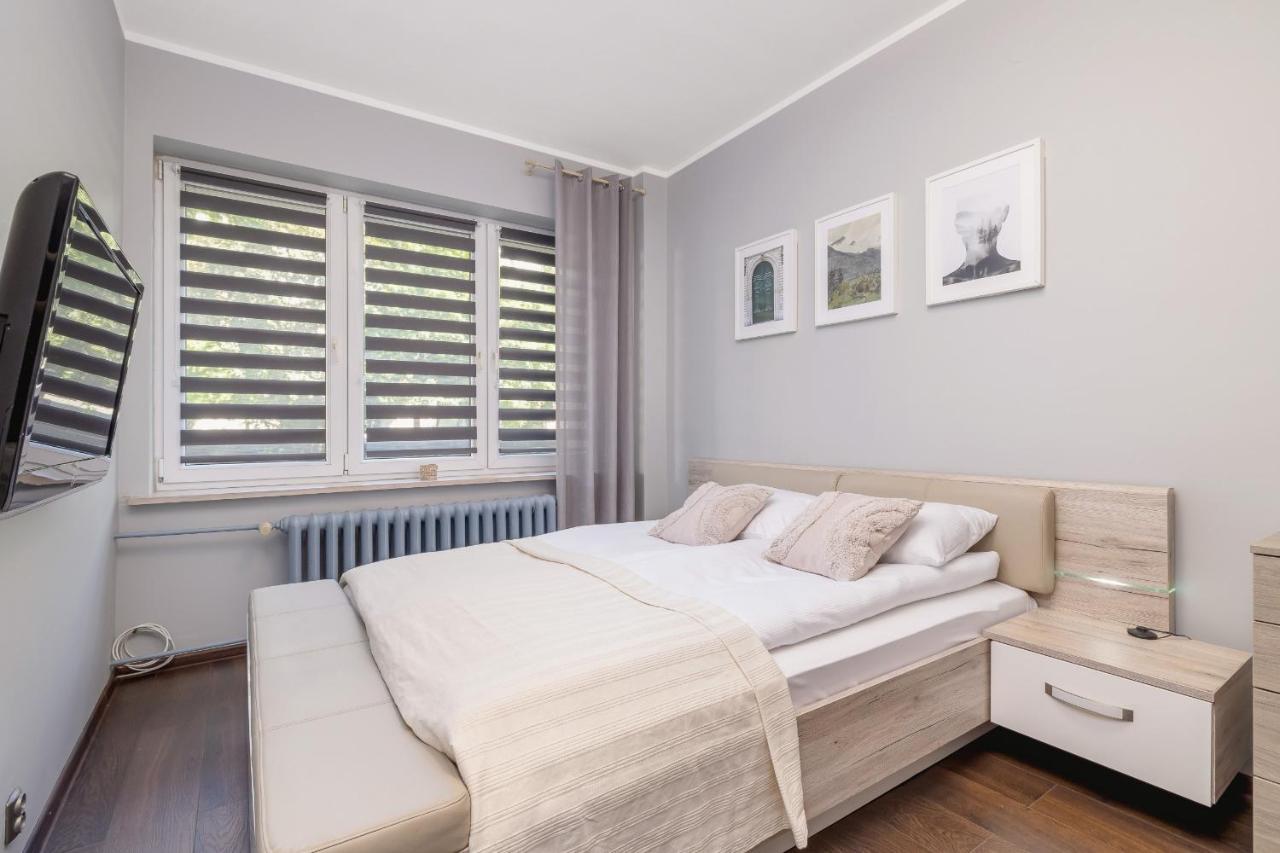 Stylish Korfantego Apartment Next To Spodek By Noclegi Renters Katowice Exteriör bild
