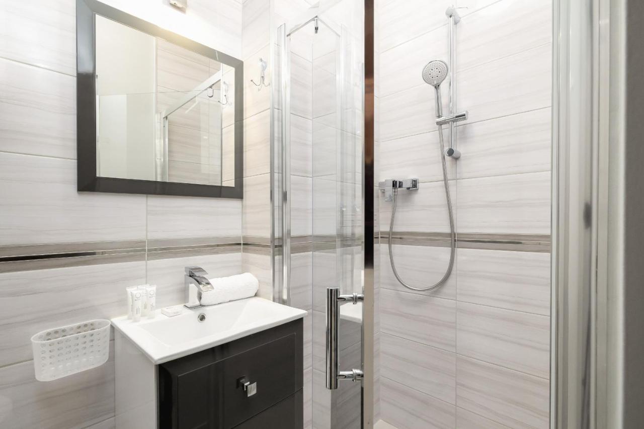 Stylish Korfantego Apartment Next To Spodek By Noclegi Renters Katowice Exteriör bild